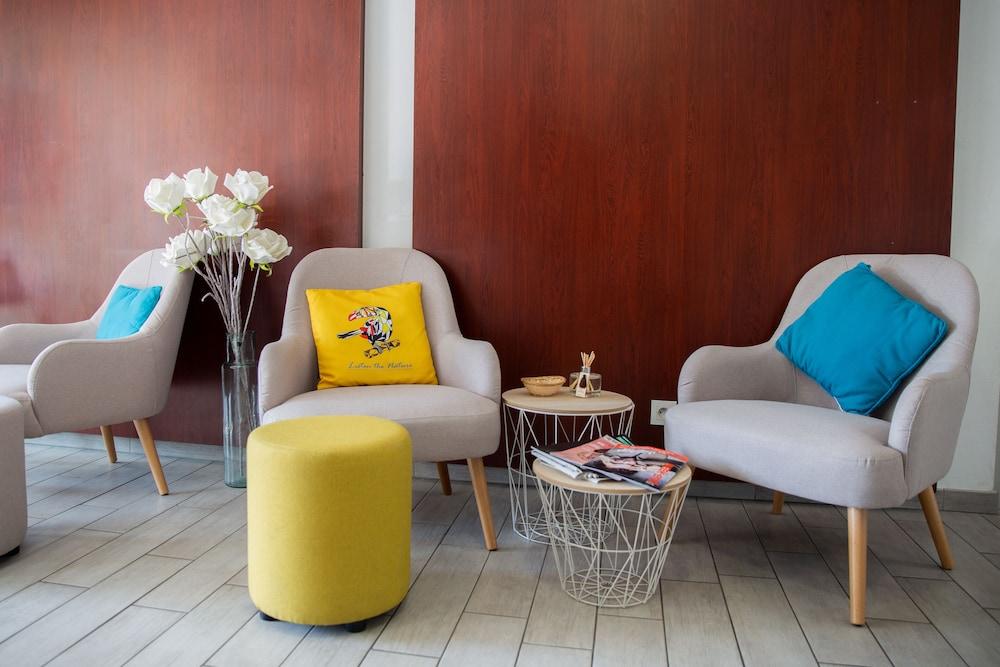 Comfort Aparthotel Cannes Mandelieu エクステリア 写真