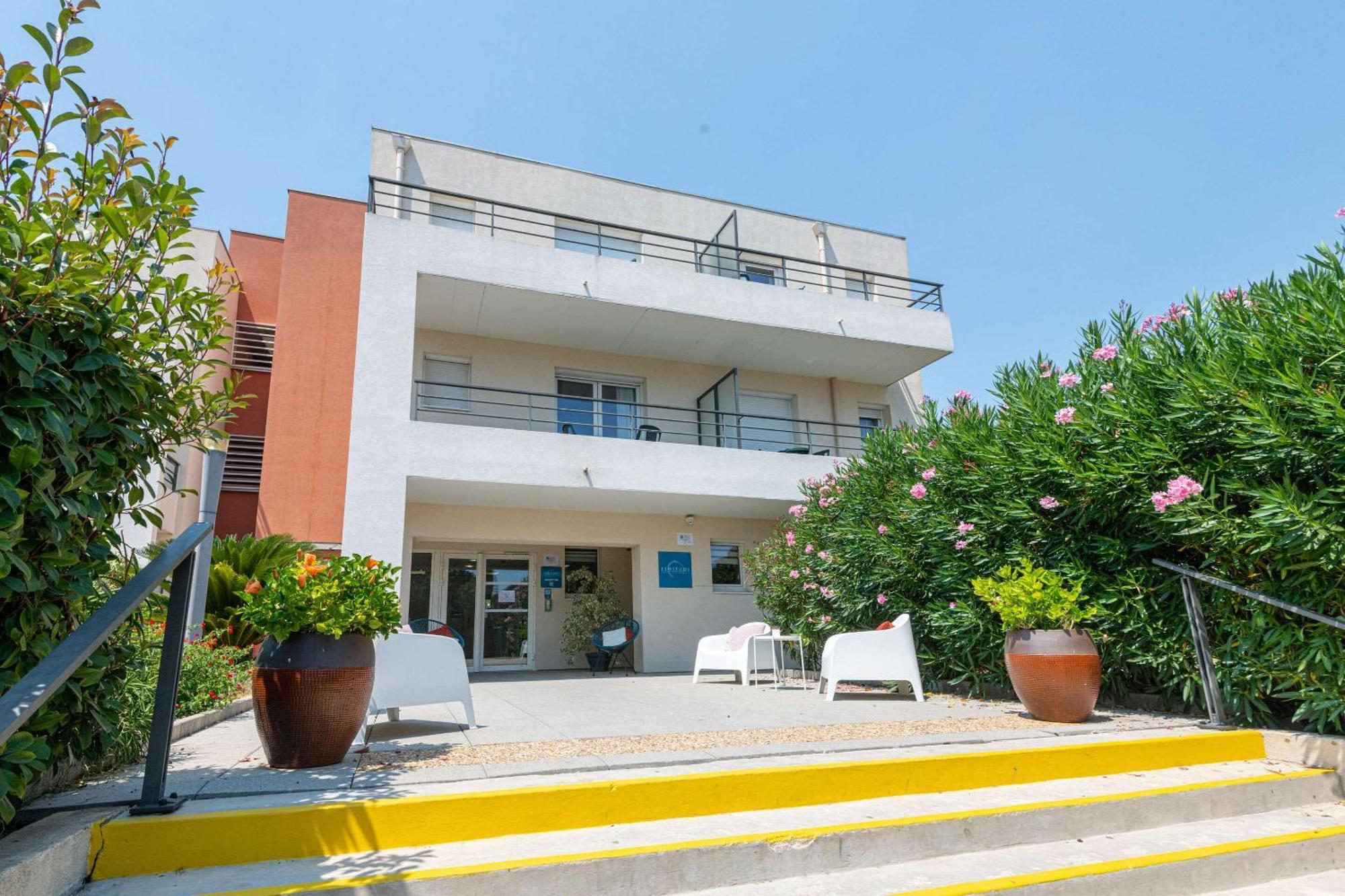Comfort Aparthotel Cannes Mandelieu エクステリア 写真