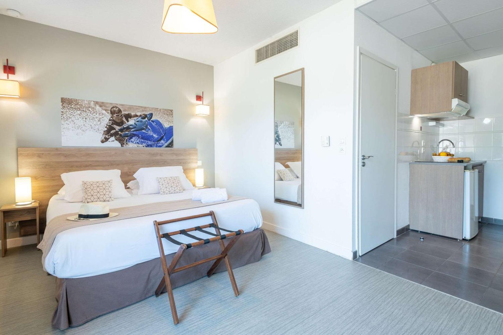 Comfort Aparthotel Cannes Mandelieu エクステリア 写真