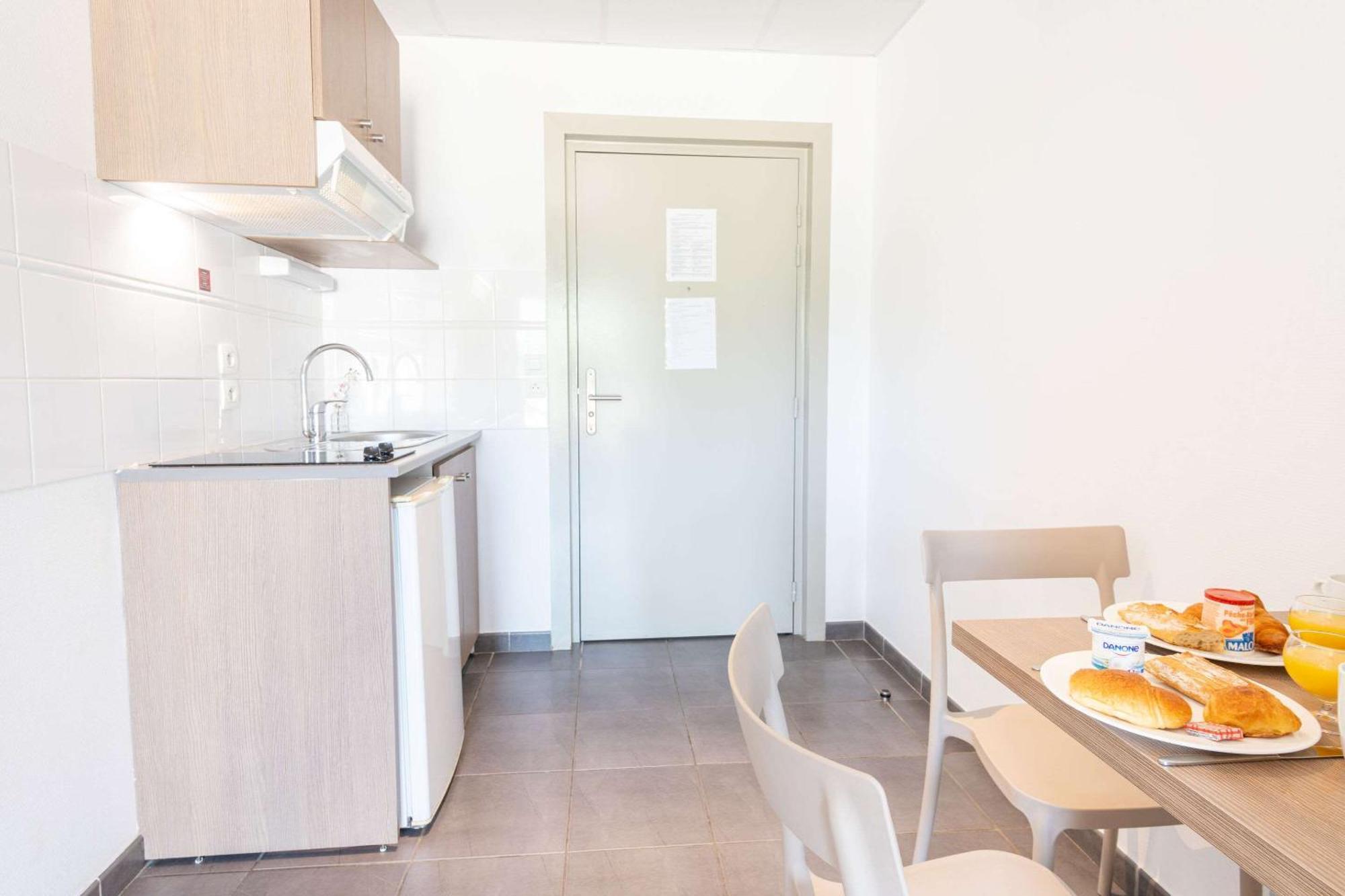 Comfort Aparthotel Cannes Mandelieu エクステリア 写真