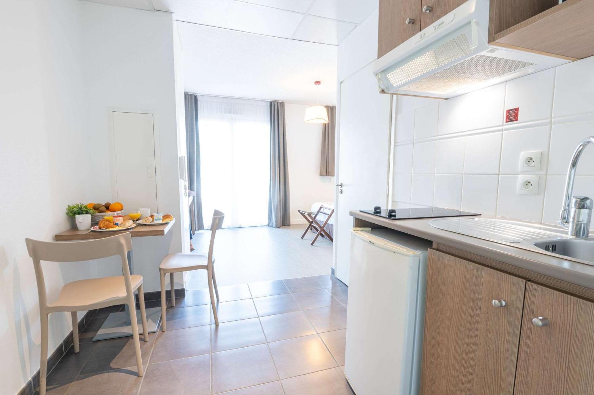 Comfort Aparthotel Cannes Mandelieu エクステリア 写真